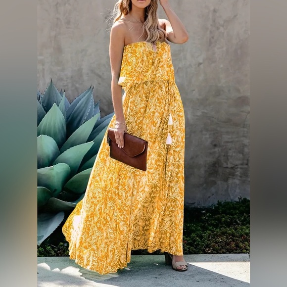 NWT-Boho Floral Print Off The Shoulder Ruffle Trim Dress - Picture 5 of 7